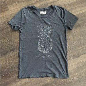 🍍Hollister Shirt